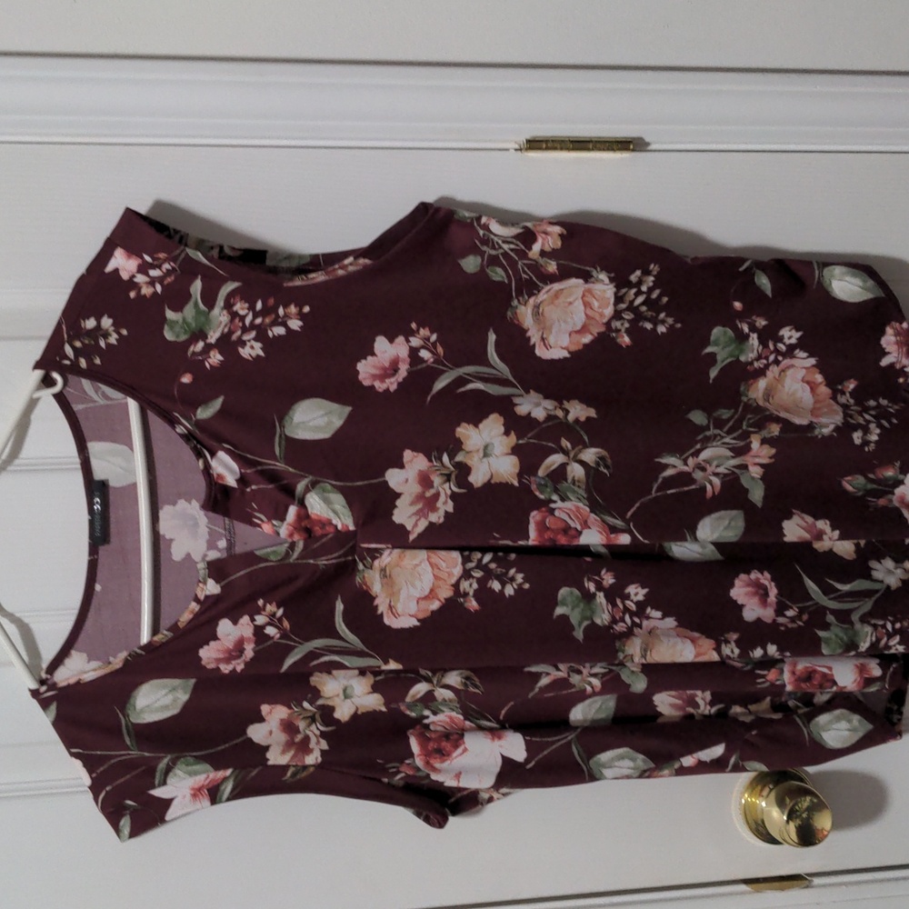 Women's Sleeveless Blouse